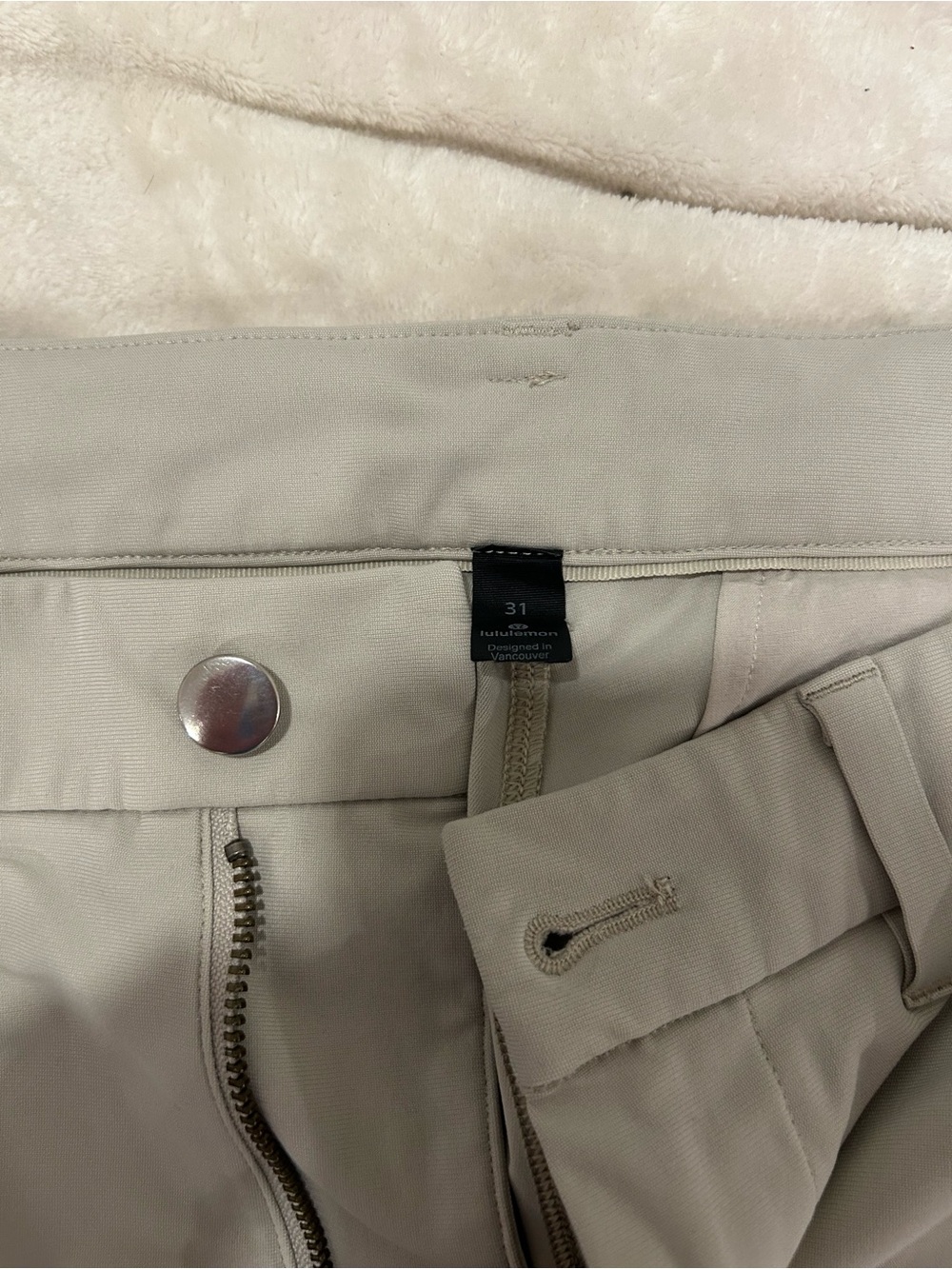 lululemon athletica Men's Straight Chino Pants in Light Khaki